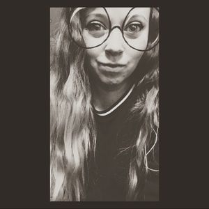 Meet your Posher, Meagan